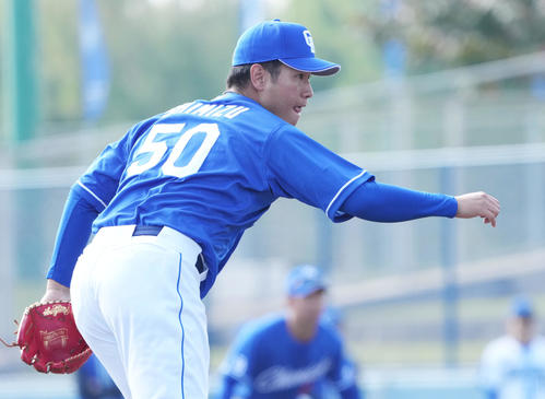 DeNA対中日　8回裏、中日6番手で登板する清水（撮影・森本幸一）