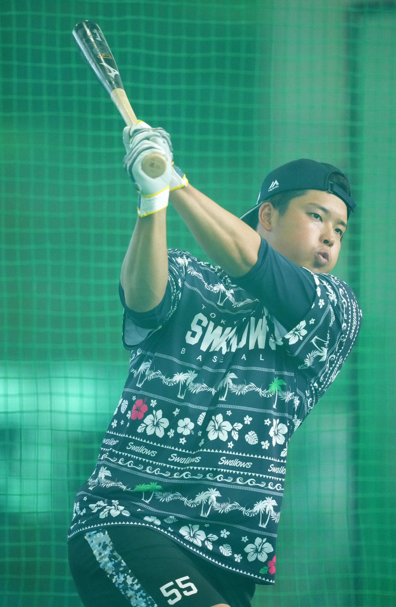 別メニューで打撃練習をするヤクルト村上（撮影・横山健太）