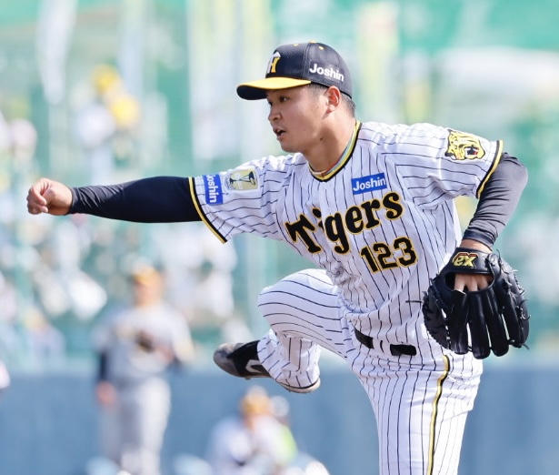 阪神春季キャンプ紅白戦　7回、6番手で登板した白組松原（撮影・藤尾明華）