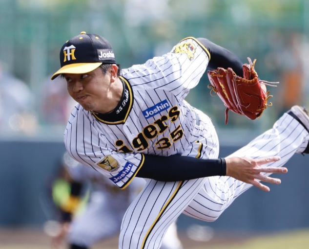阪神春季キャンプ紅白戦　先発した白組才木浩人（撮影・藤尾明華）