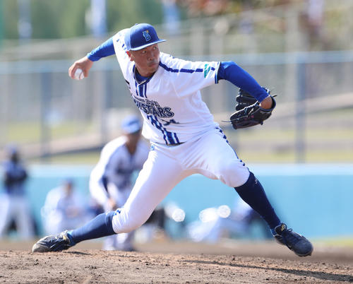 DeNA対日本ハム DeNA4番手の松本凌(撮影・佐藤翔太)