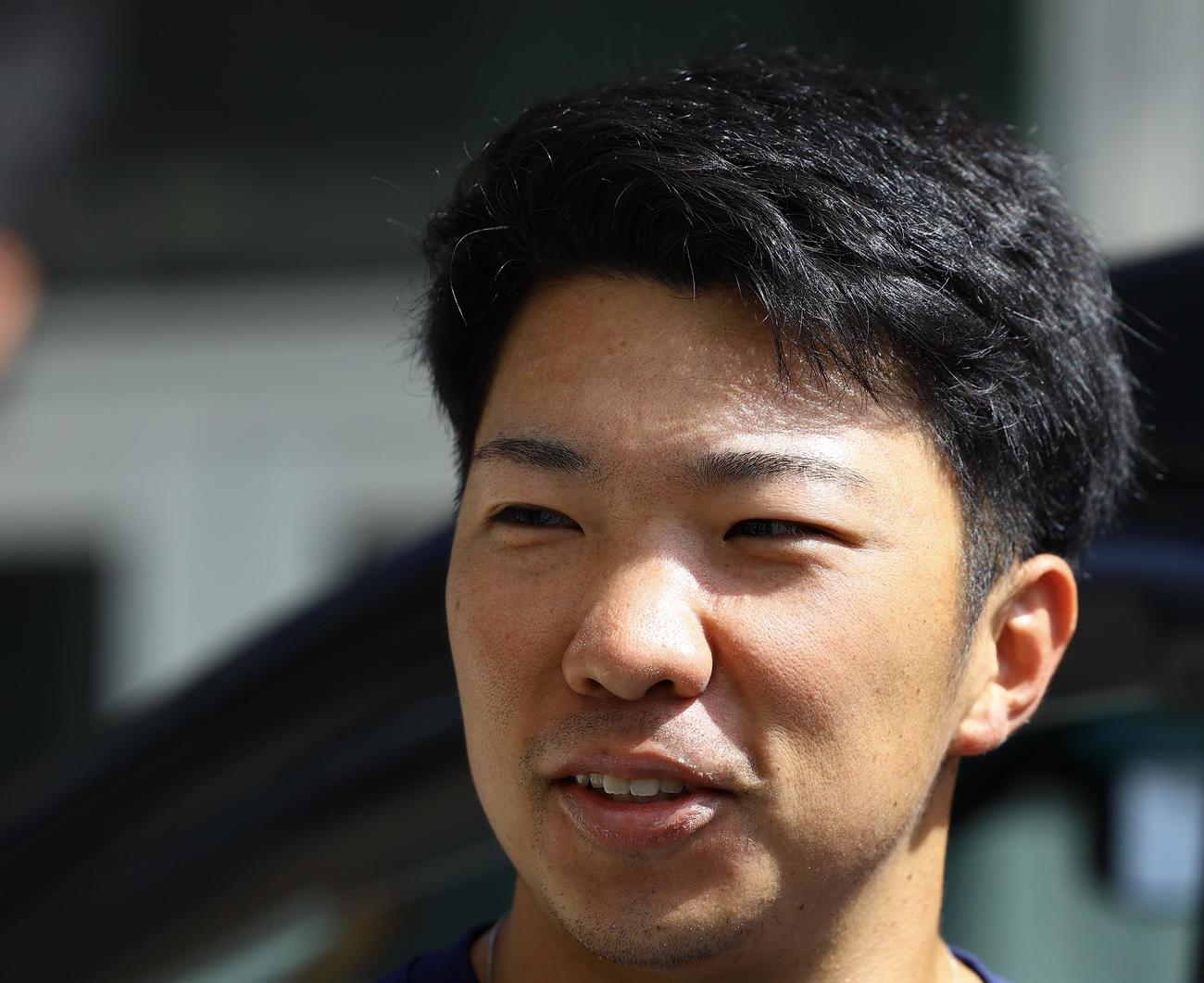 阪神春季キャンプ　休日返上でトレーニングを行った石井大智（撮影・藤尾明華）