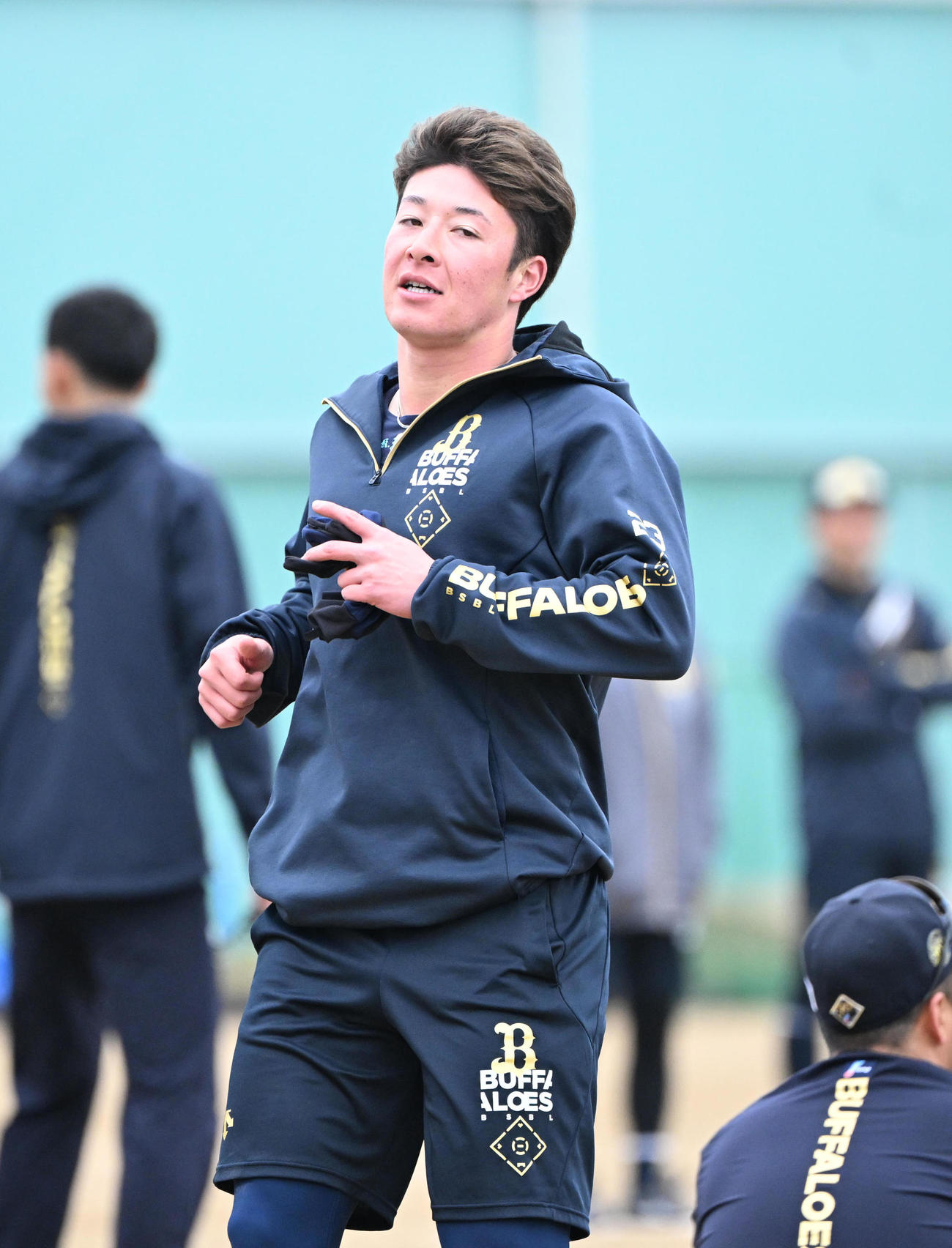往復持久走で疲れ切った表情でゴールするオリックス吉田（撮影・和賀正仁）