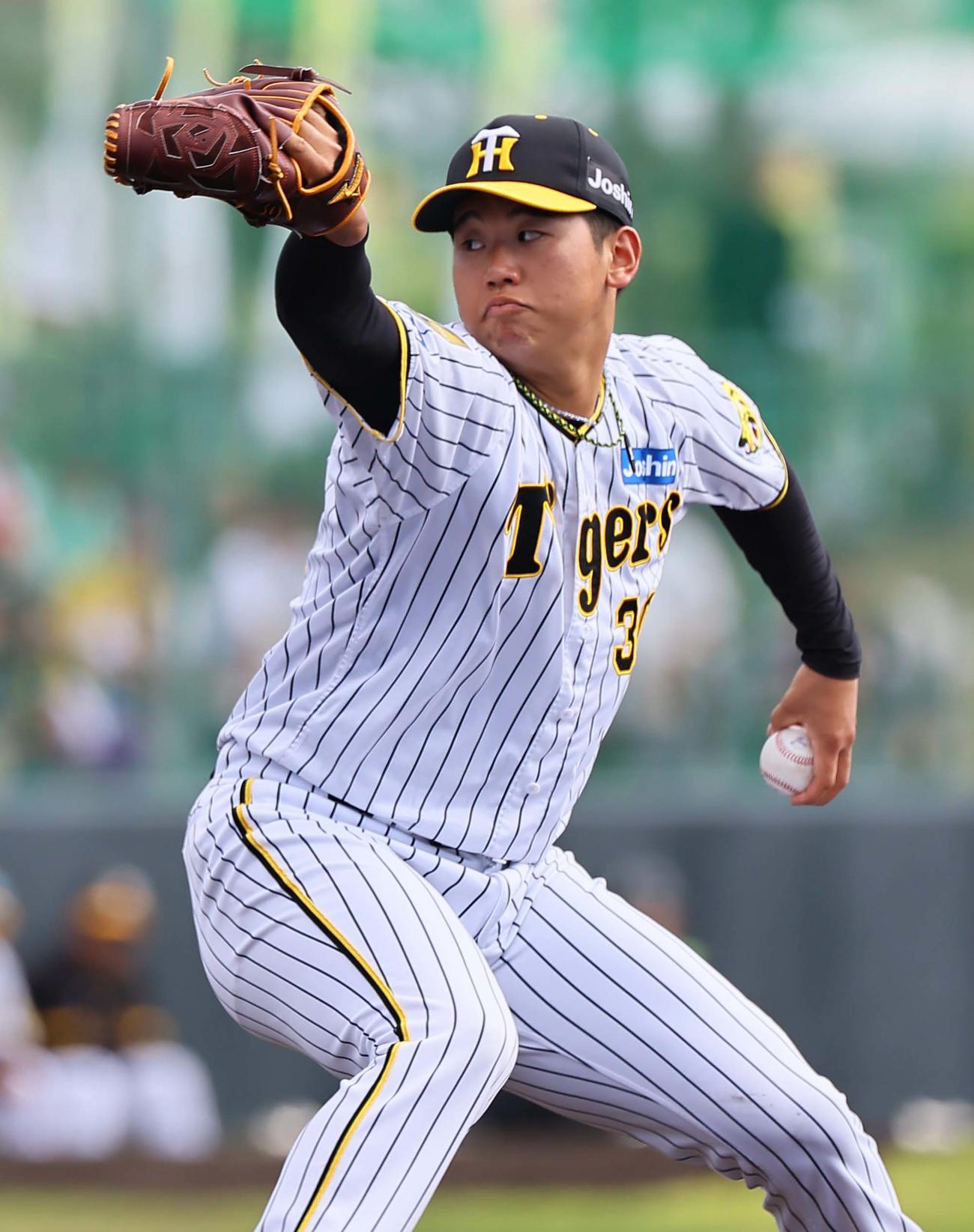 阪神対楽天　阪神3番手の門別（撮影・上田博志）