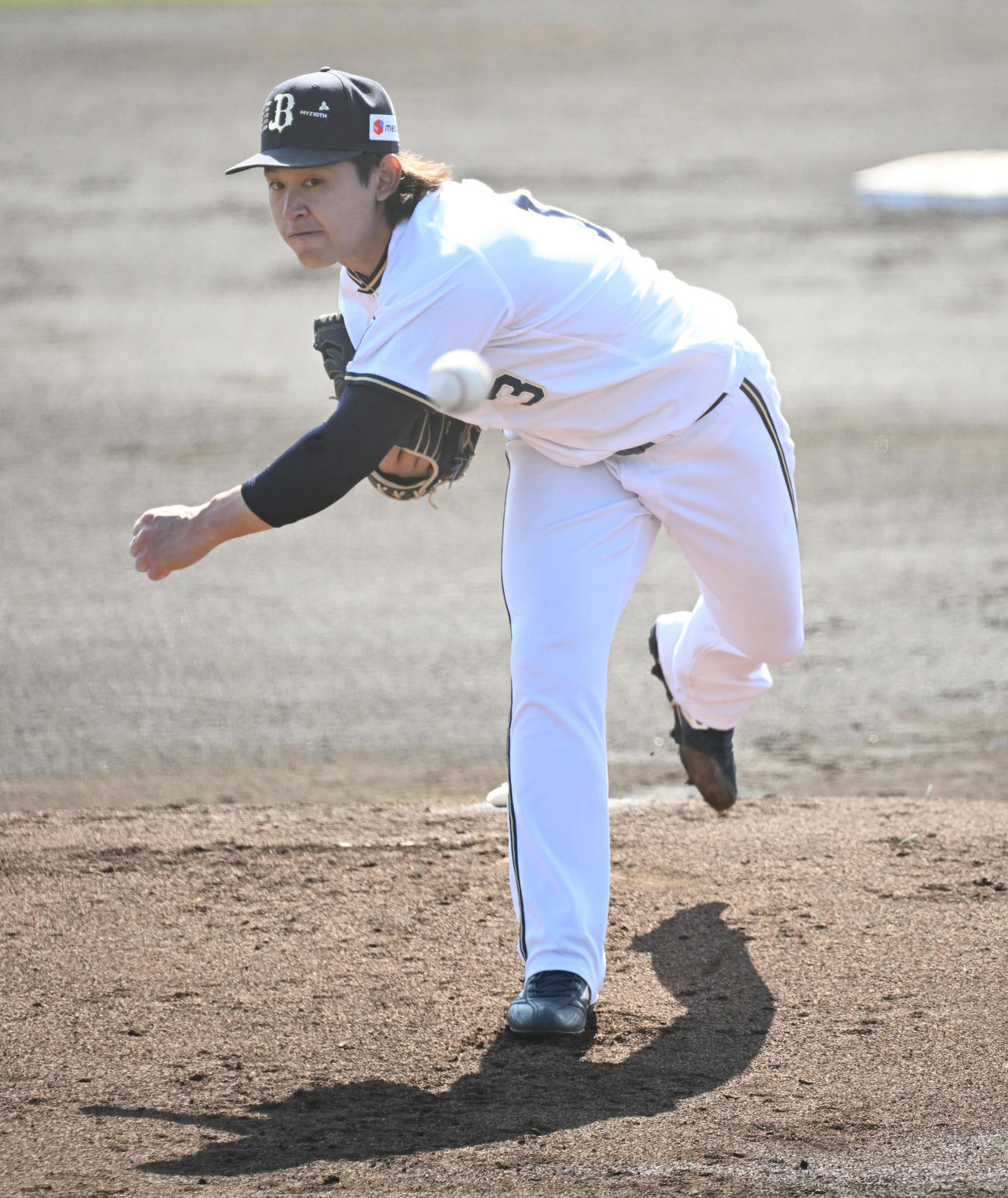 日本新薬戦に先発し2回を2安打無失点に抑えたオリックス先発の宮城（撮影・和賀正仁）