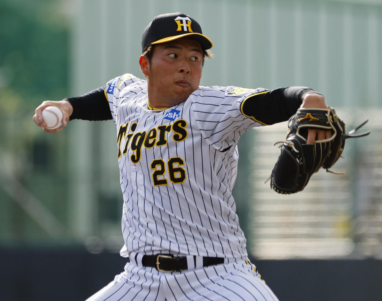 練習試合　阪神対楽天　9回、7番手で登板した椎葉（撮影・藤尾明華）