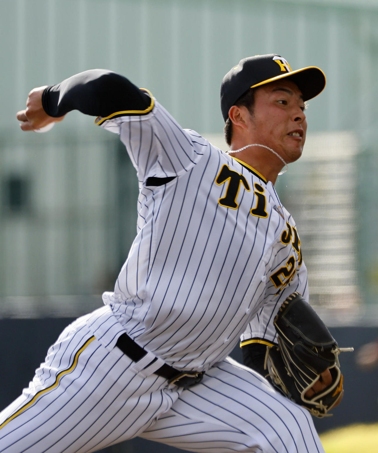 練習試合　阪神対楽天　9回、7番手で登板した椎葉（撮影・藤尾明華）