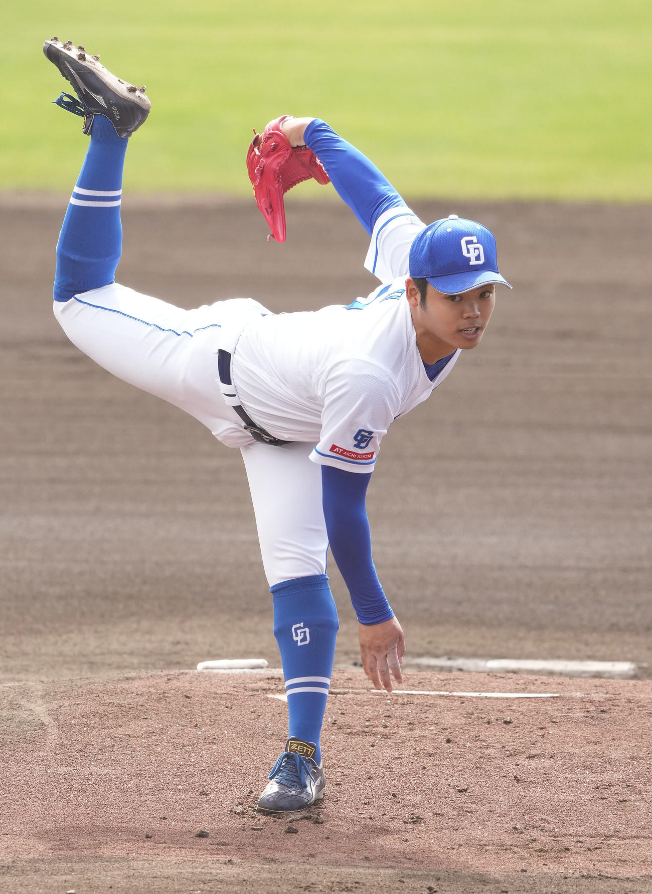 中日対DeNA 1回表、登板する中日先発の根尾（撮影・森本幸一）