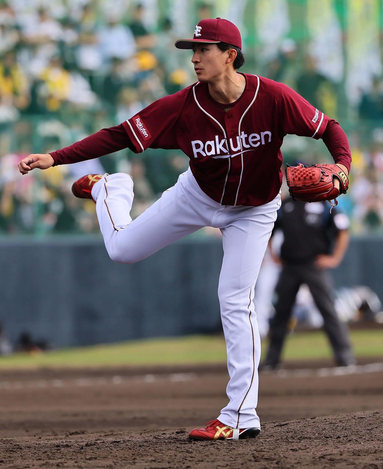 阪神対楽天　楽天5番手の荘司（撮影・上田博志）