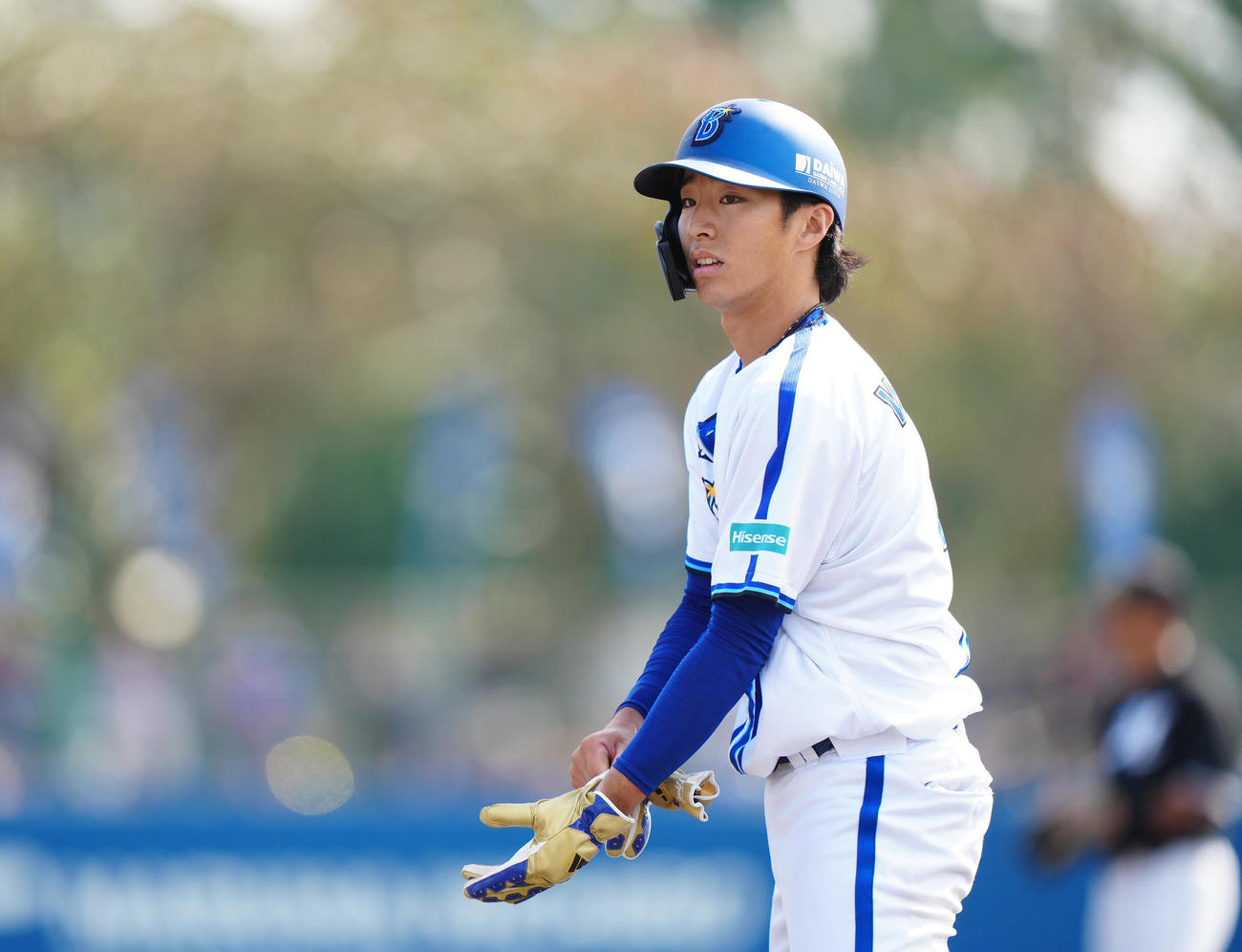 DeNA対ロッテ　8回裏DeNA1死、右前打を放った度会（撮影・江口和貴）