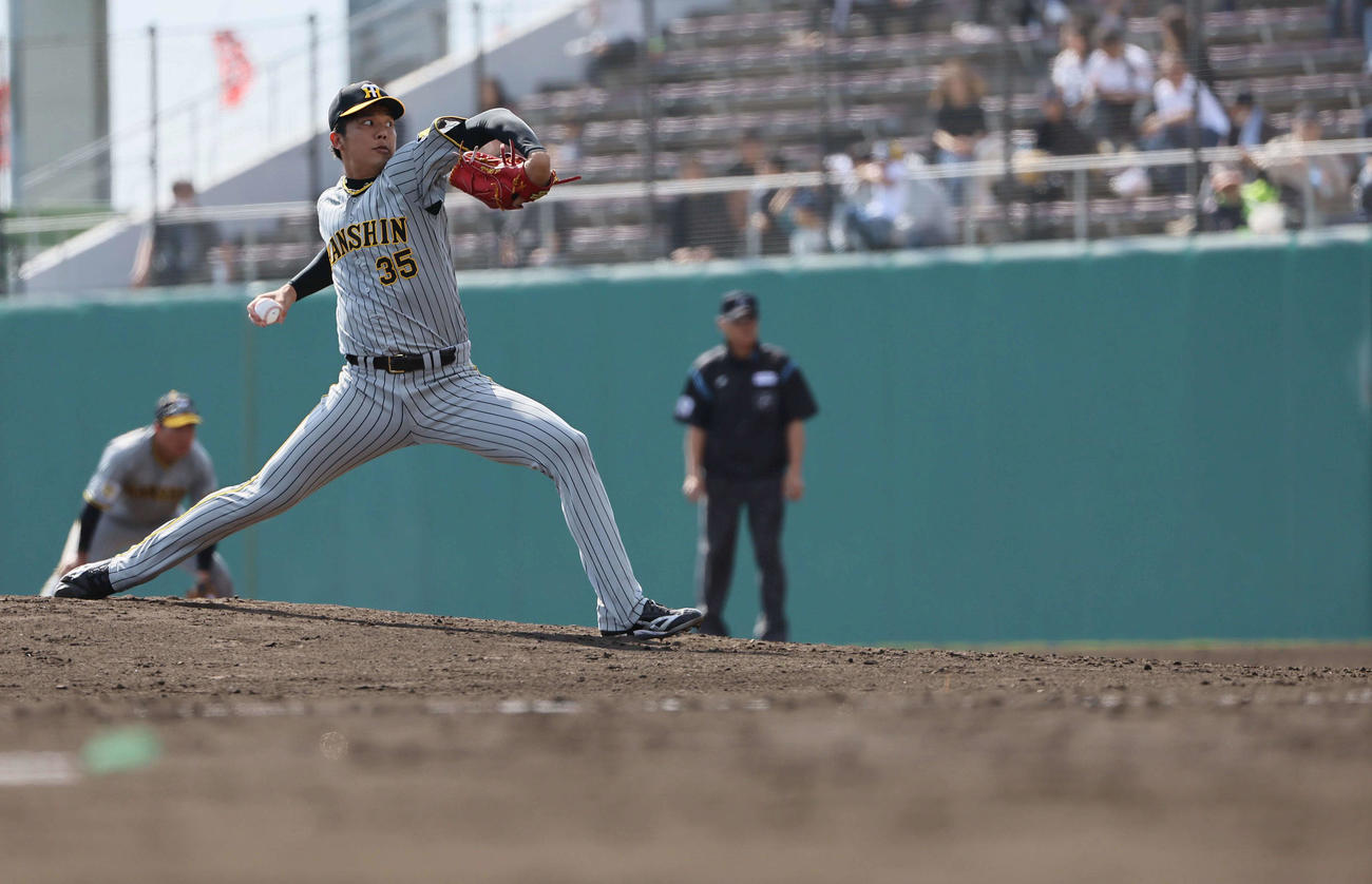 広島対阪神　阪神2番手で登板する才木（撮影・上田博志）