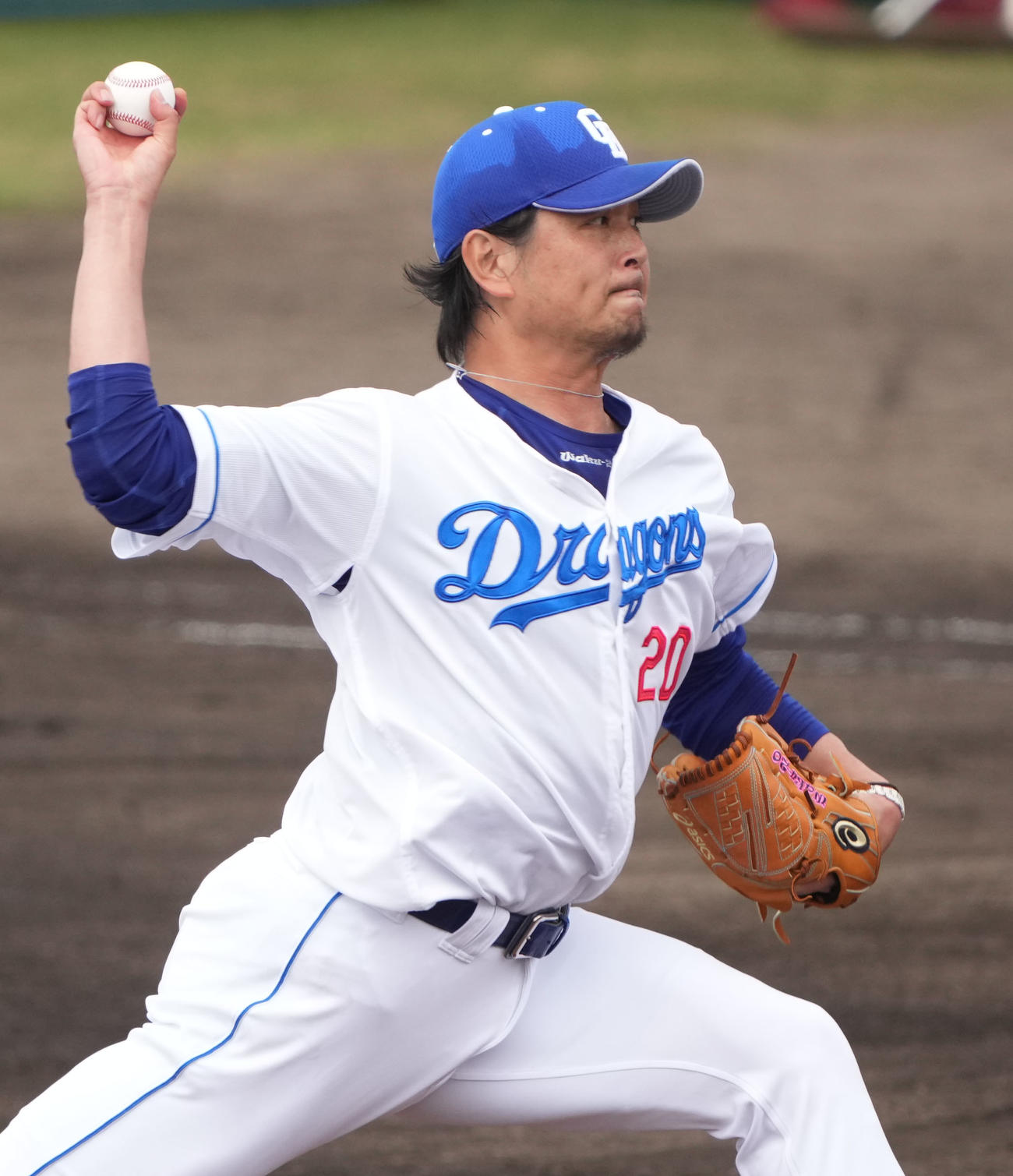 シート打撃練習に登板する涌井（撮影・森本幸一）