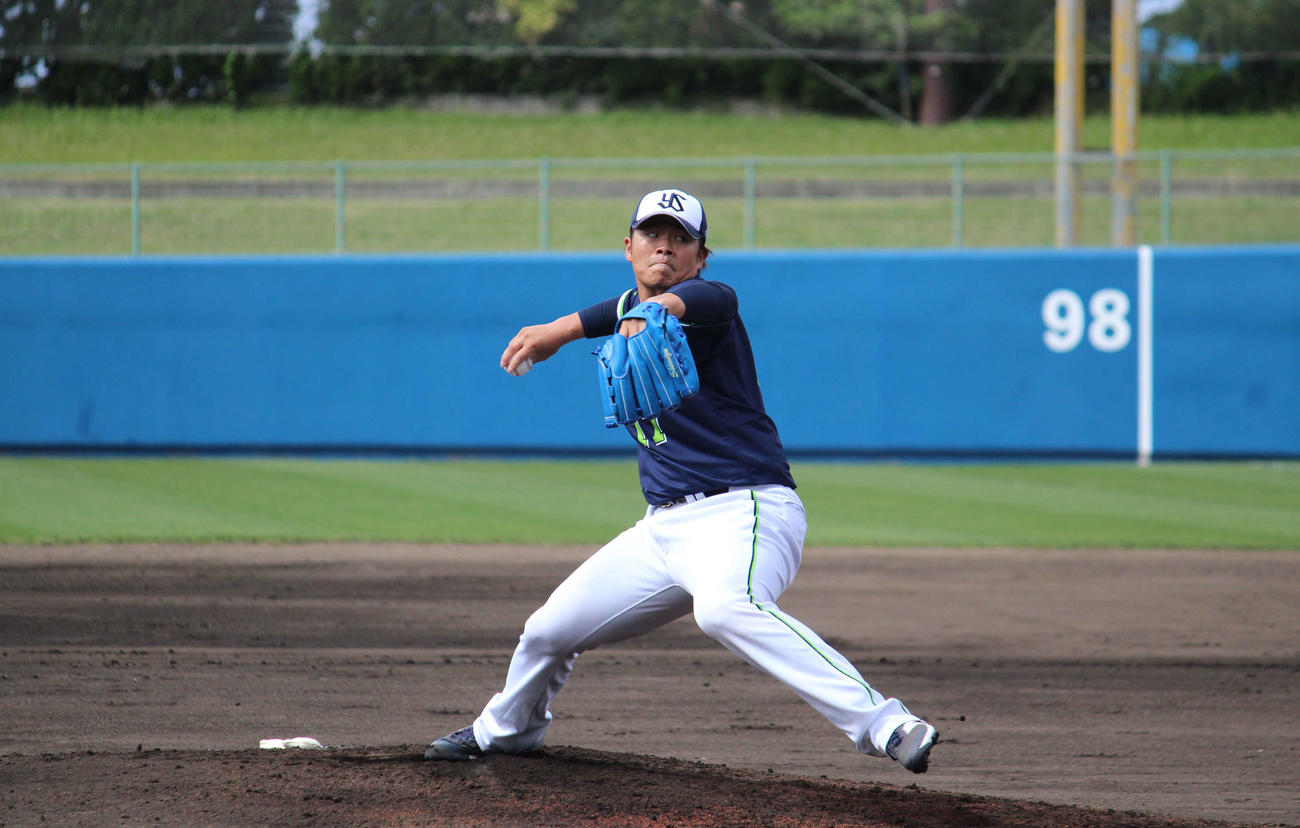 ライブBPに登板したヤクルト清水（撮影・久保賢吾）
