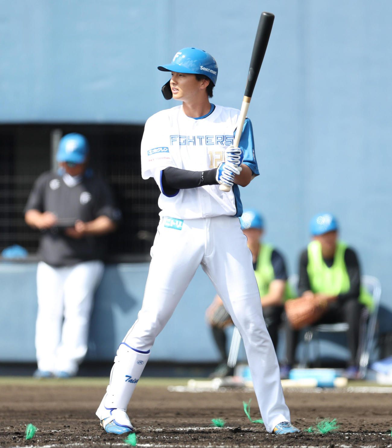日本ハム対サムスン　2回裏日本ハム無死、打席に立つ藤田（撮影・佐藤翔太）