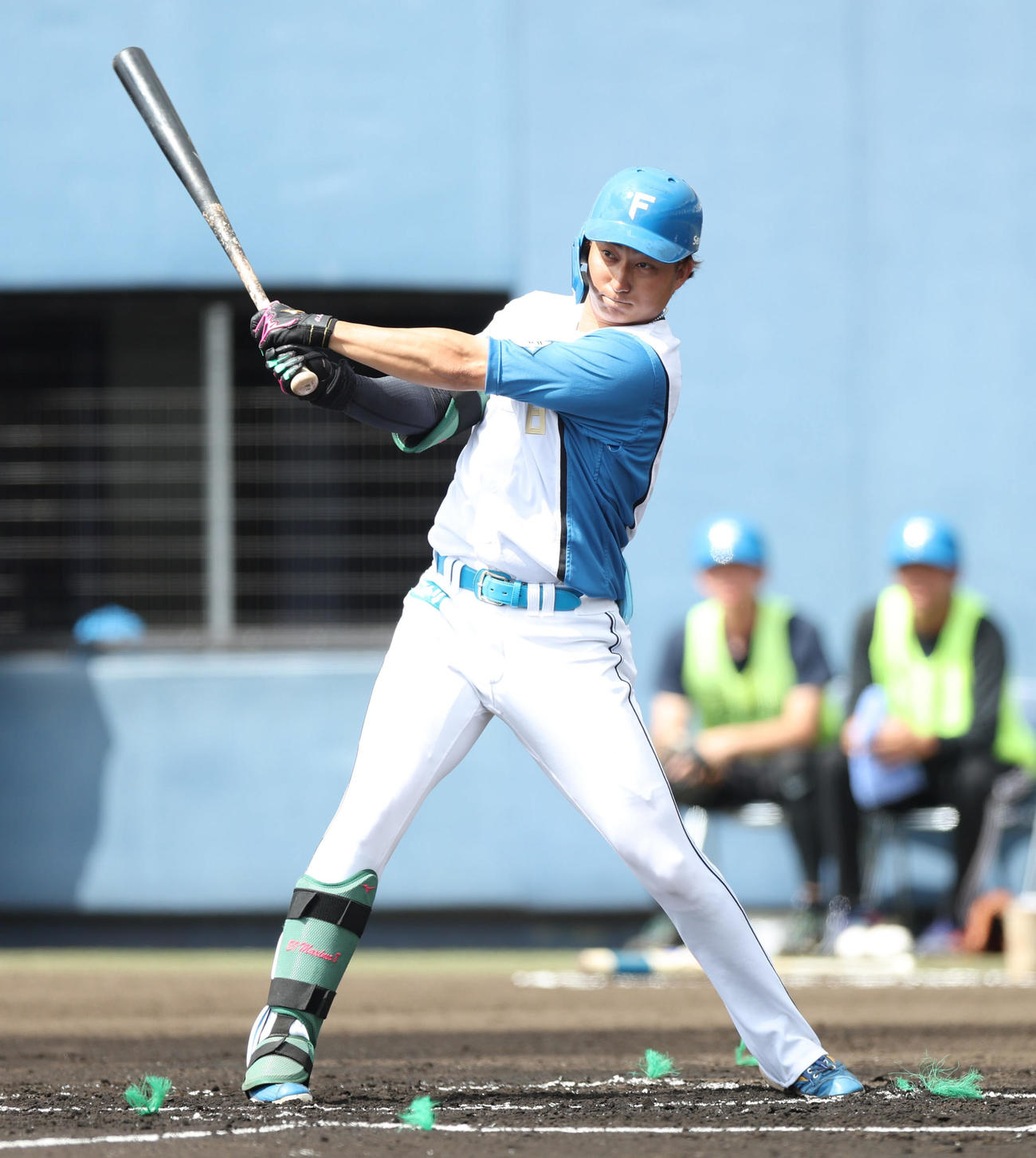 日本ハム対サムスン　1回裏日本ハム無死一、三塁、浅間は先制となる左前適時打を放つ（撮影・佐藤翔太）