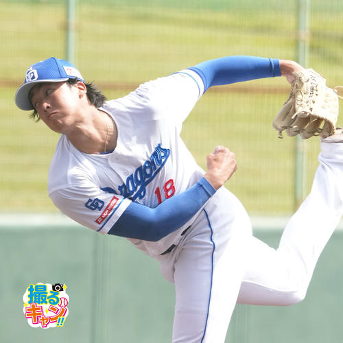 中日対ロッテ　２回表、力投する中日先発の梅津（撮影・森本幸一）
