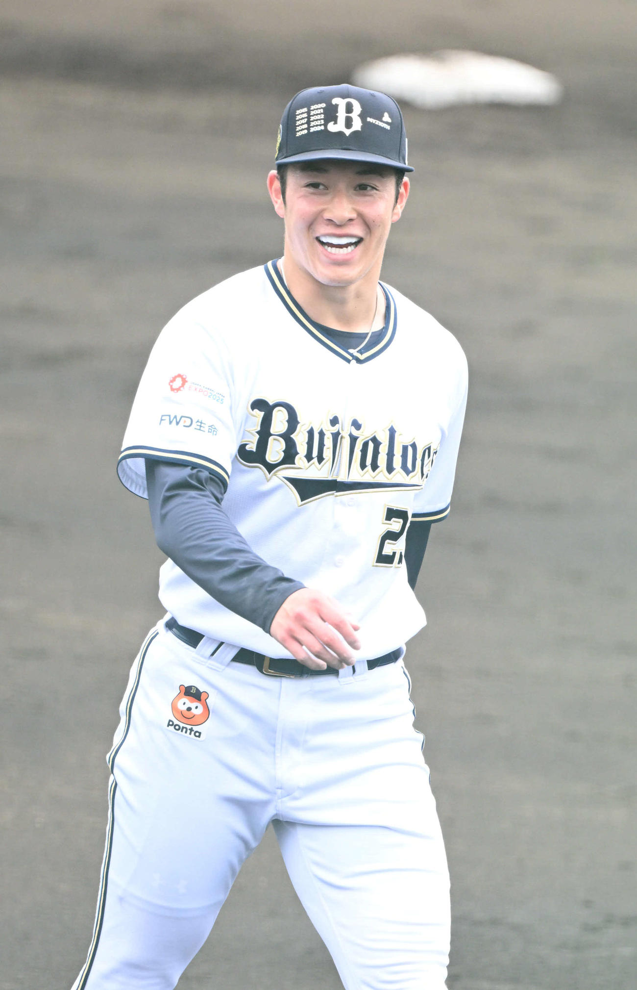 オリックス対楽天2軍　7回に登板し無失点、笑顔でベンチに引き揚げるオリックス吉田（撮影・和賀正仁）