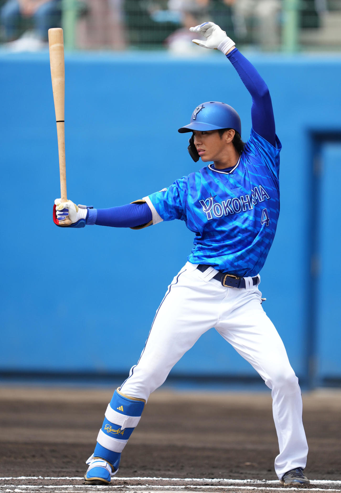 ヤクルト対DeNA 1回表DeNA無死、打席に立つ度会（撮影・横山健太）