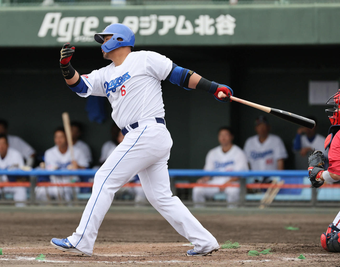 中日対広島　4回裏中日2死、中田は三振（撮影・加藤孝規）