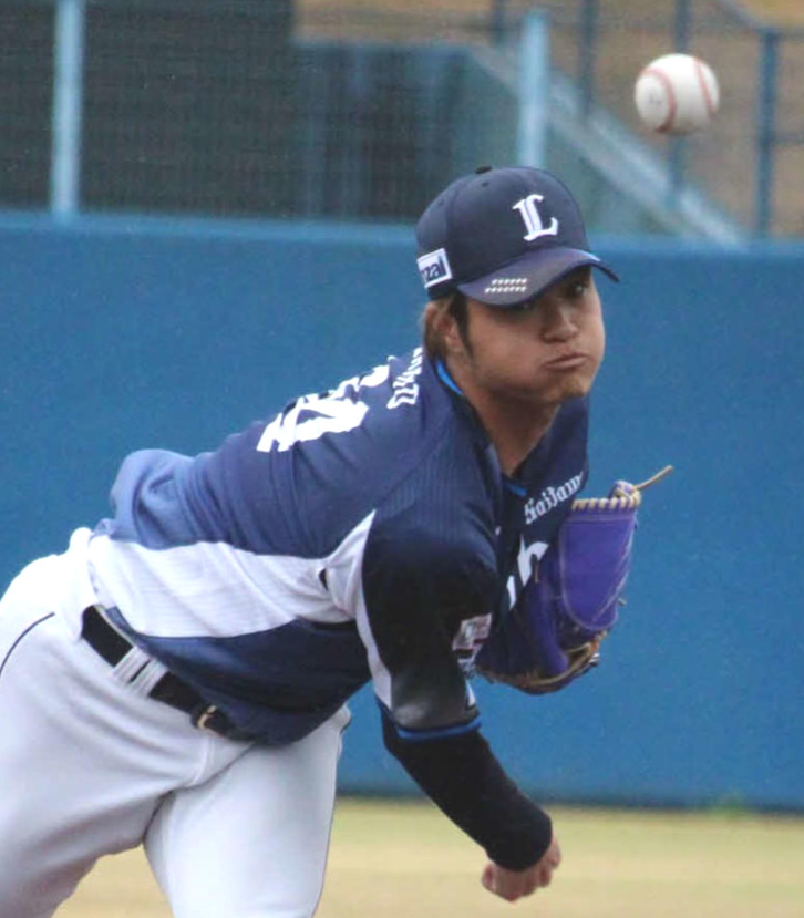 紅白戦に登板した西武甲斐野（撮影・金子真仁）