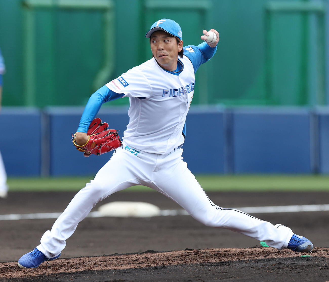 日本ハム対サムスン　日本ハム2番手の宮西（撮影・佐藤翔太）