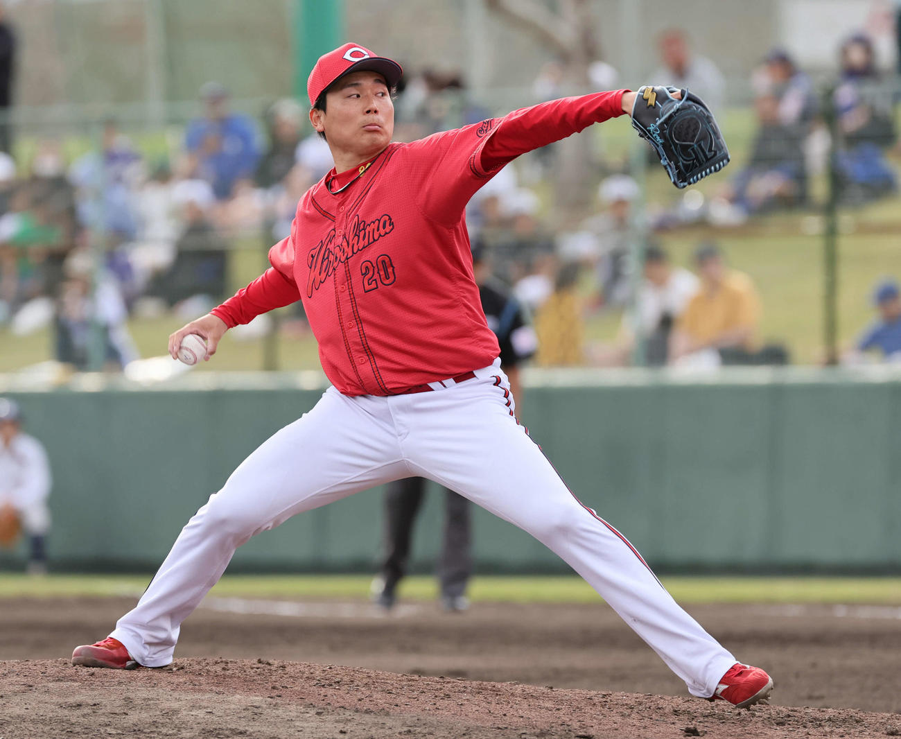 中日対広島　7回裏中日、広島3番手の栗林（撮影・加藤孝規）
