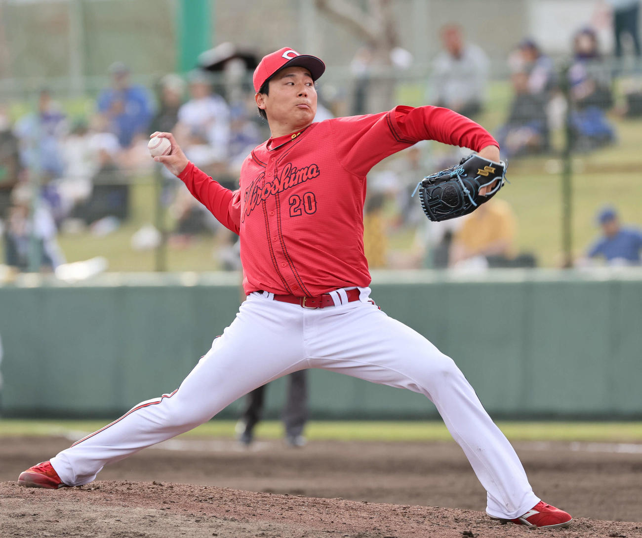 中日対広島　7回裏中日、広島3番手の栗林（撮影・加藤孝規）