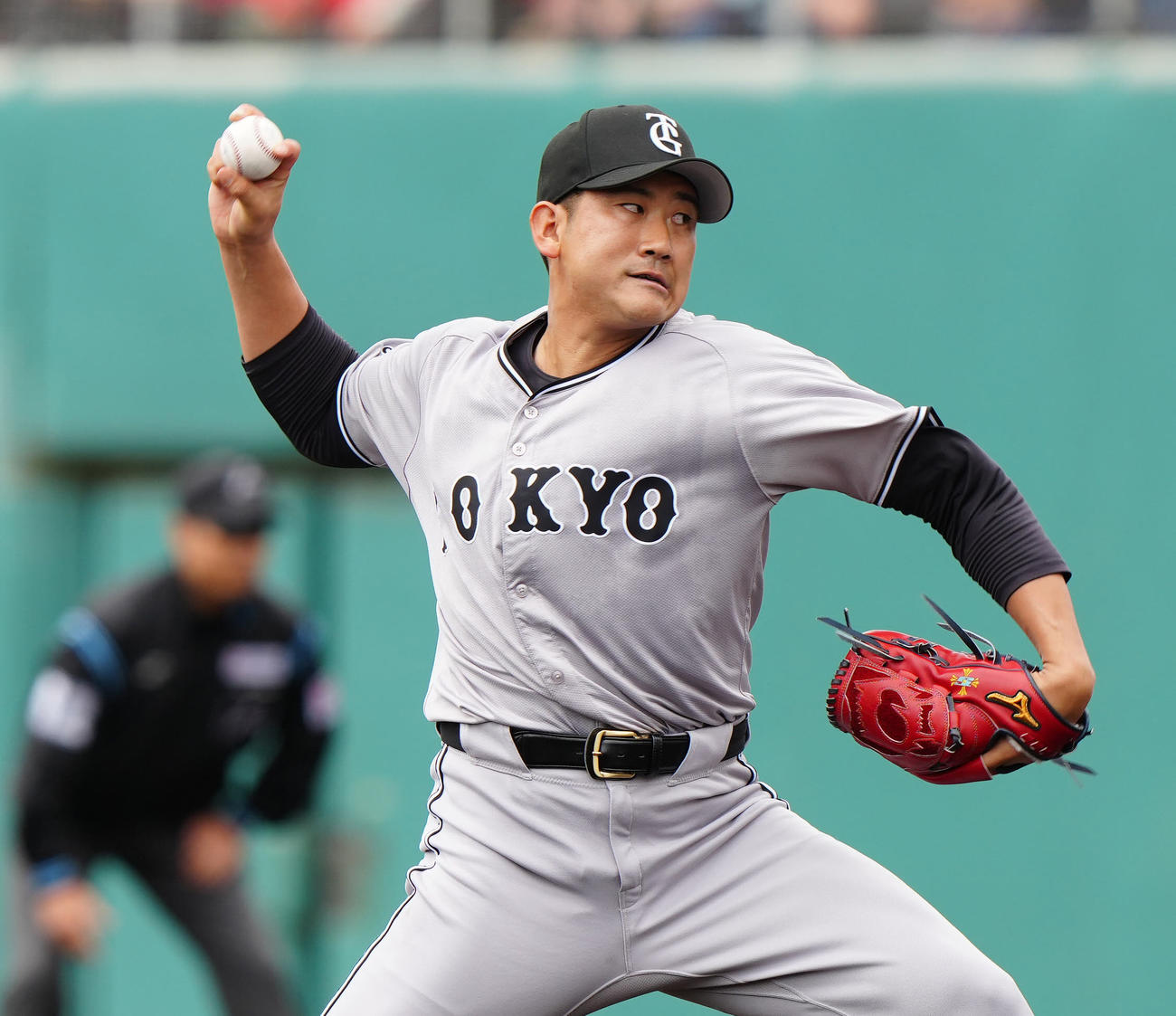 広島対巨人　巨人先発の菅野（撮影・江口和貴）