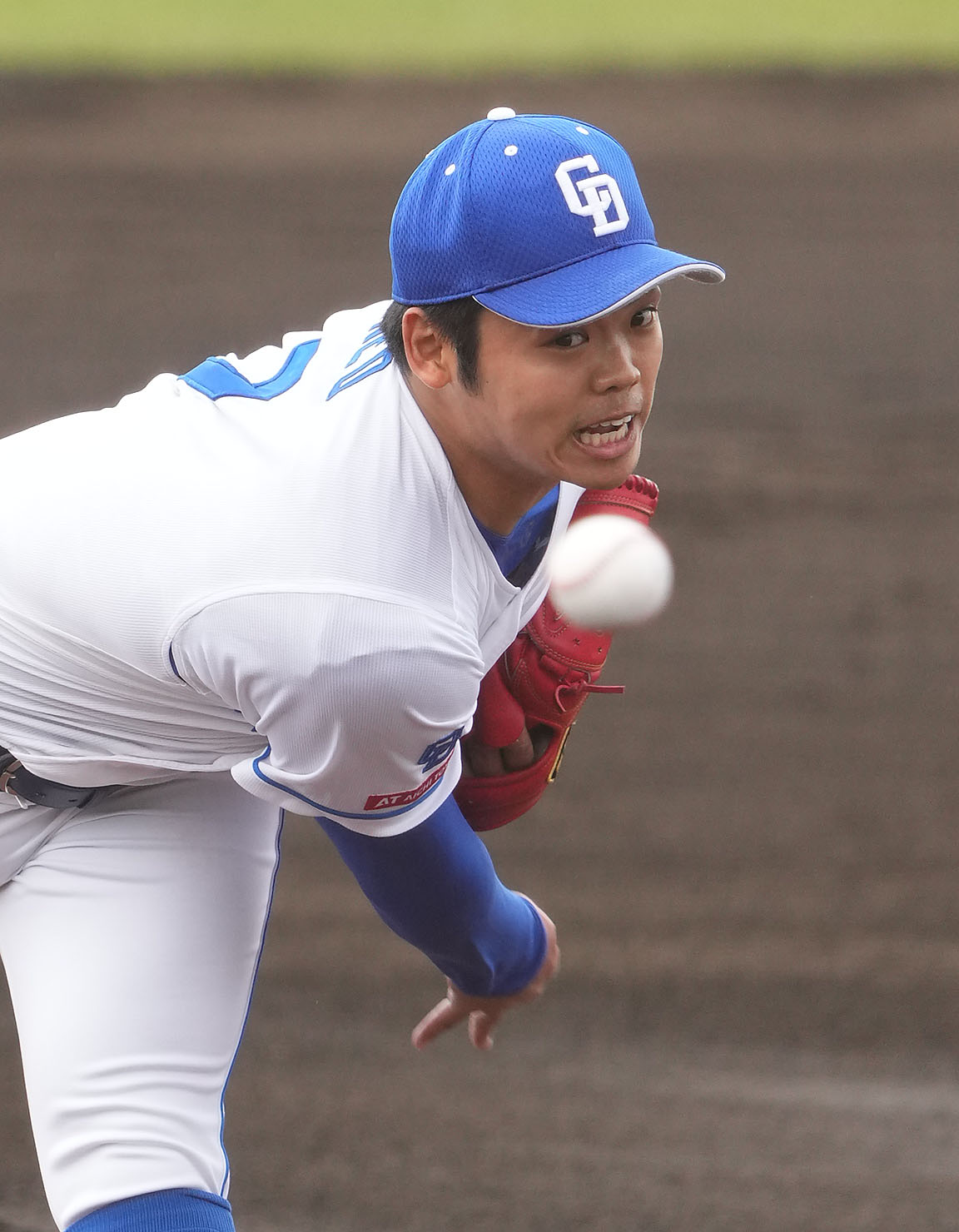 中日対楽天　1回表、登板する中日先発の根尾（撮影・森本幸一）