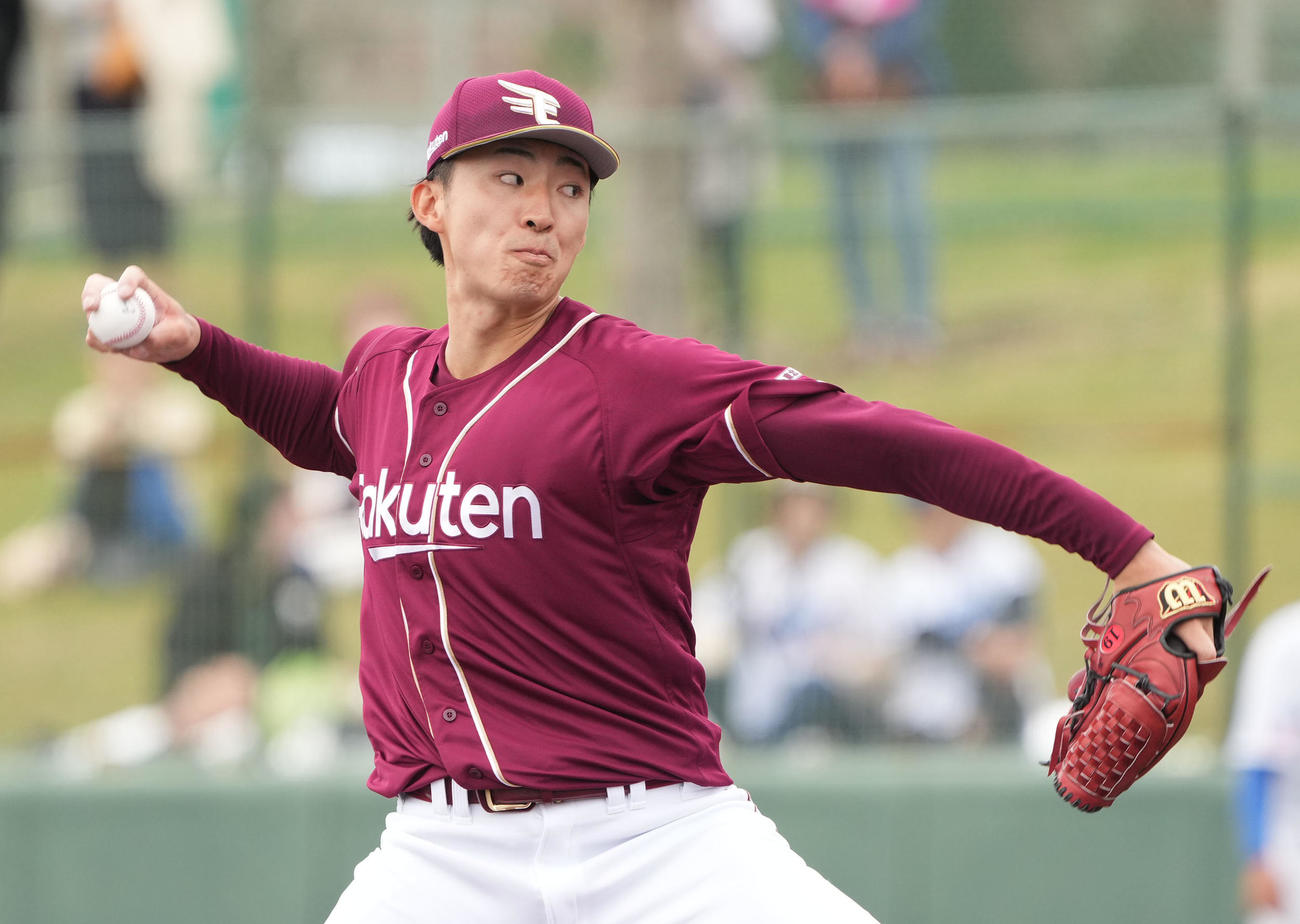 中日対楽天　2回裏、楽天2番手で登板する荘司（撮影・森本幸一）
