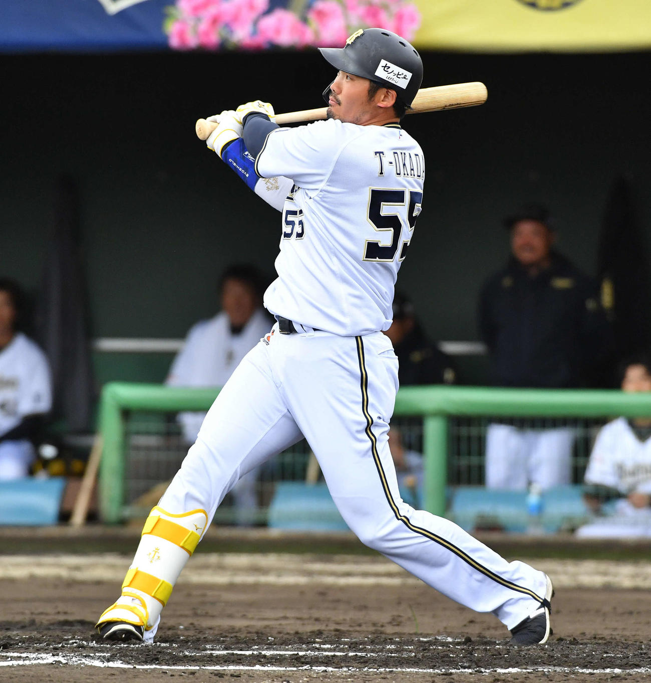 オリックス対台湾楽天　2回裏オリックス無死、T－岡田は右越えに同点本塁打を放つ（撮影・岩下翔太）