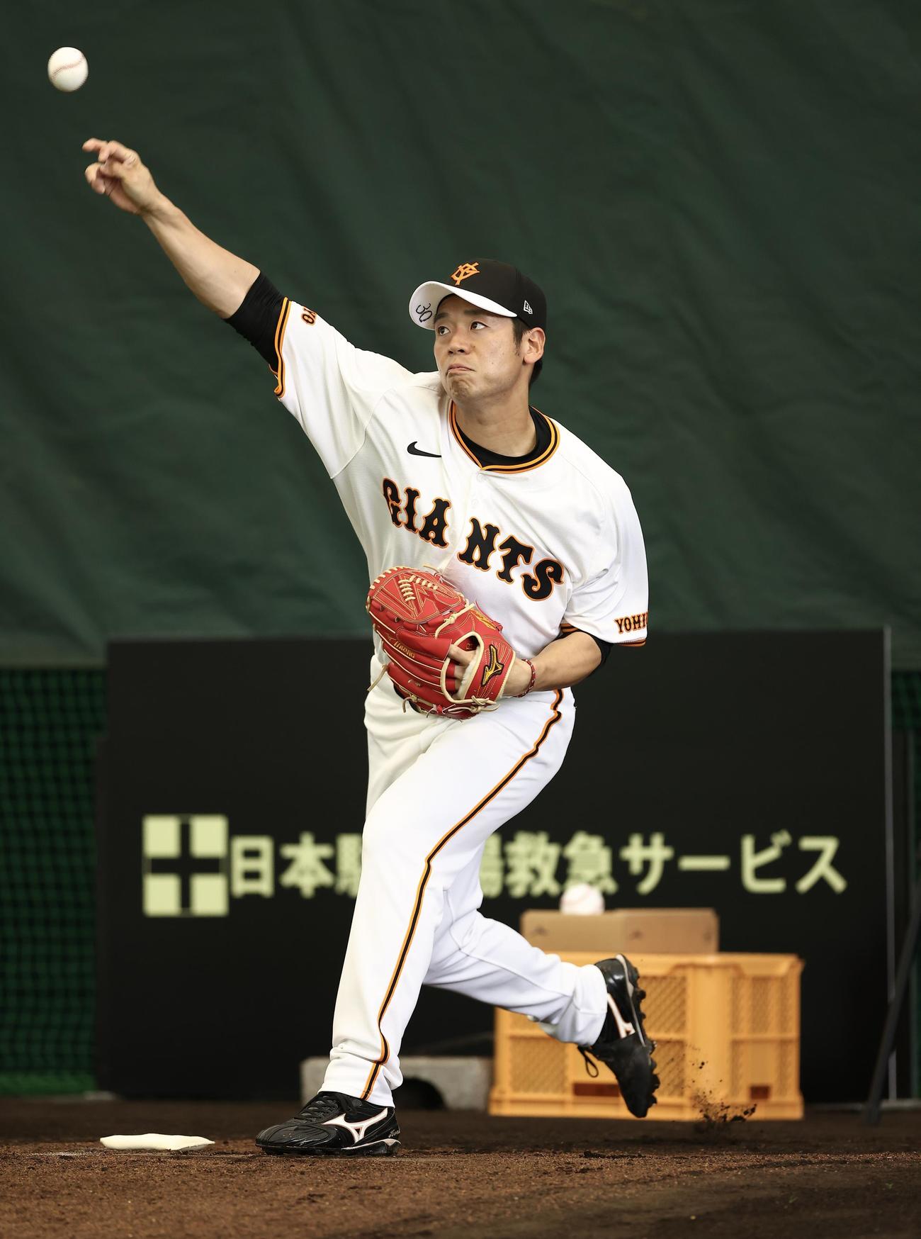 巨人近藤（2024年2月18日撮影）