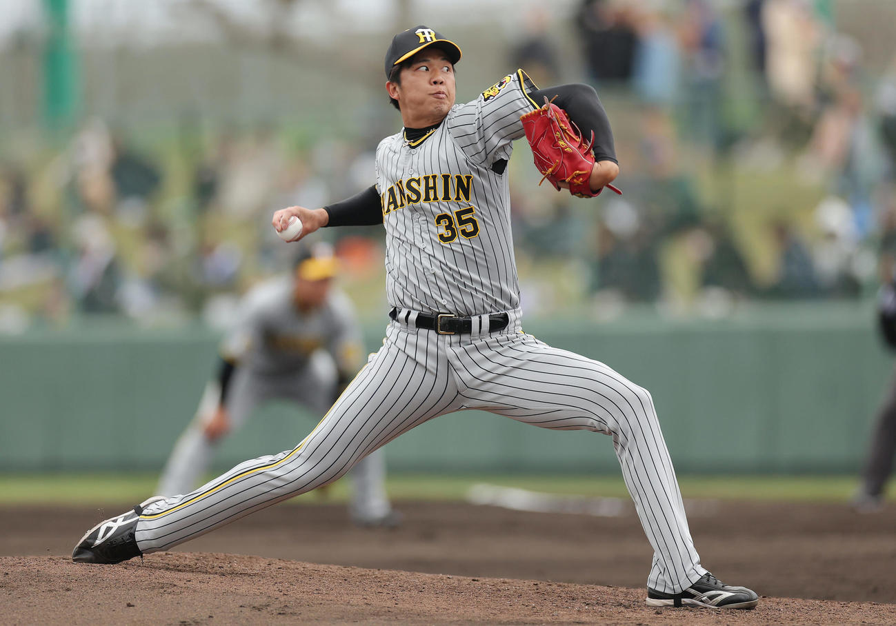 中日対阪神　力投する阪神先発の才木（撮影・前田充）