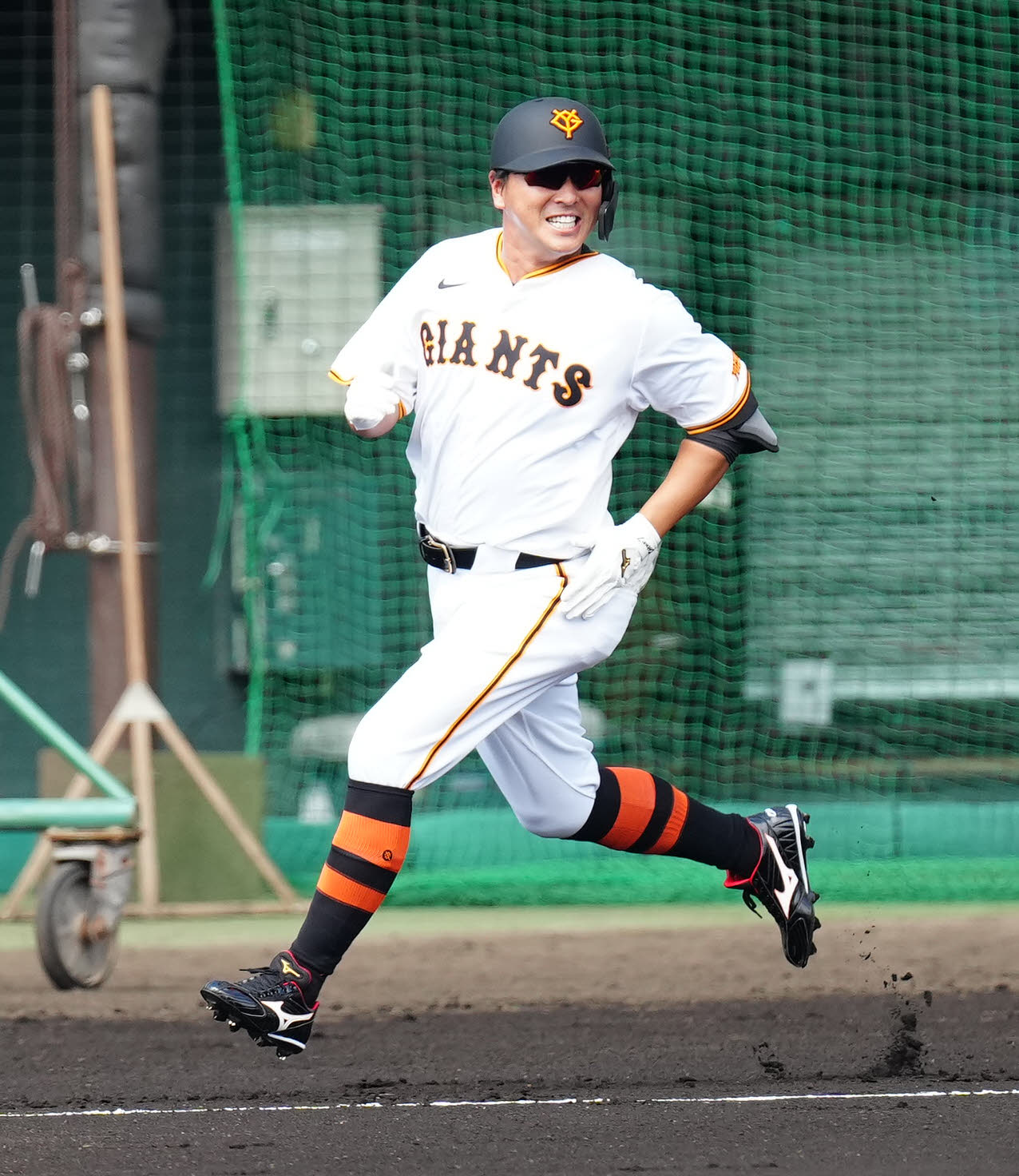 巨人長野久義＝2024年2月17日