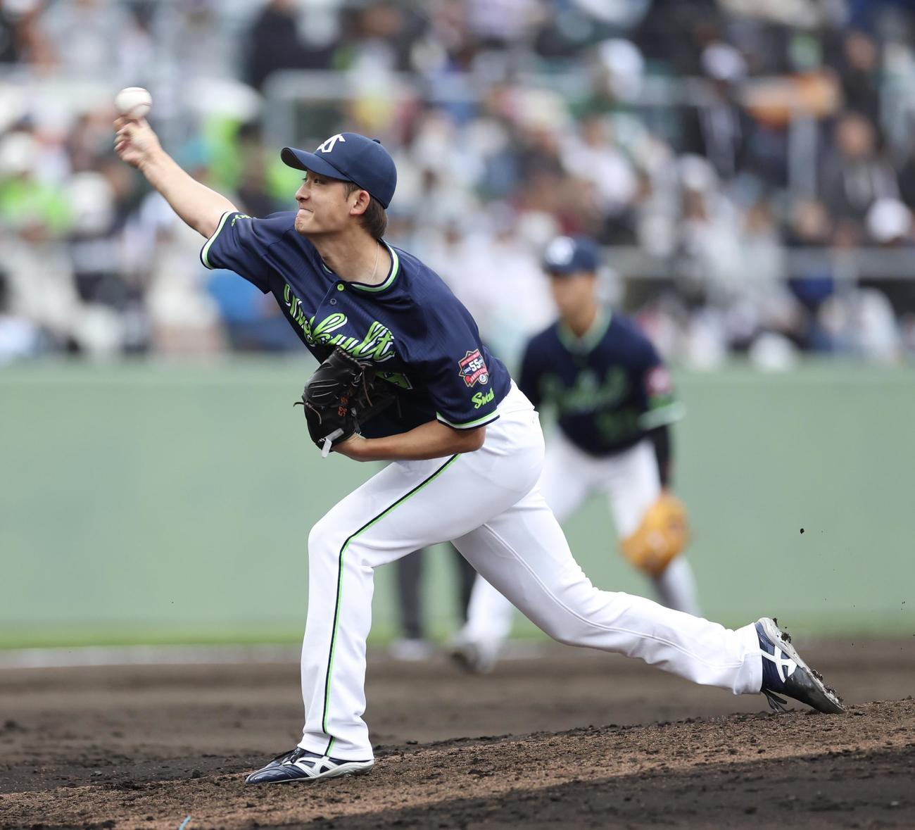 巨人対ヤクルト　7回裏、ヤクルト3番手で登板する阪口（撮影・河田真司）