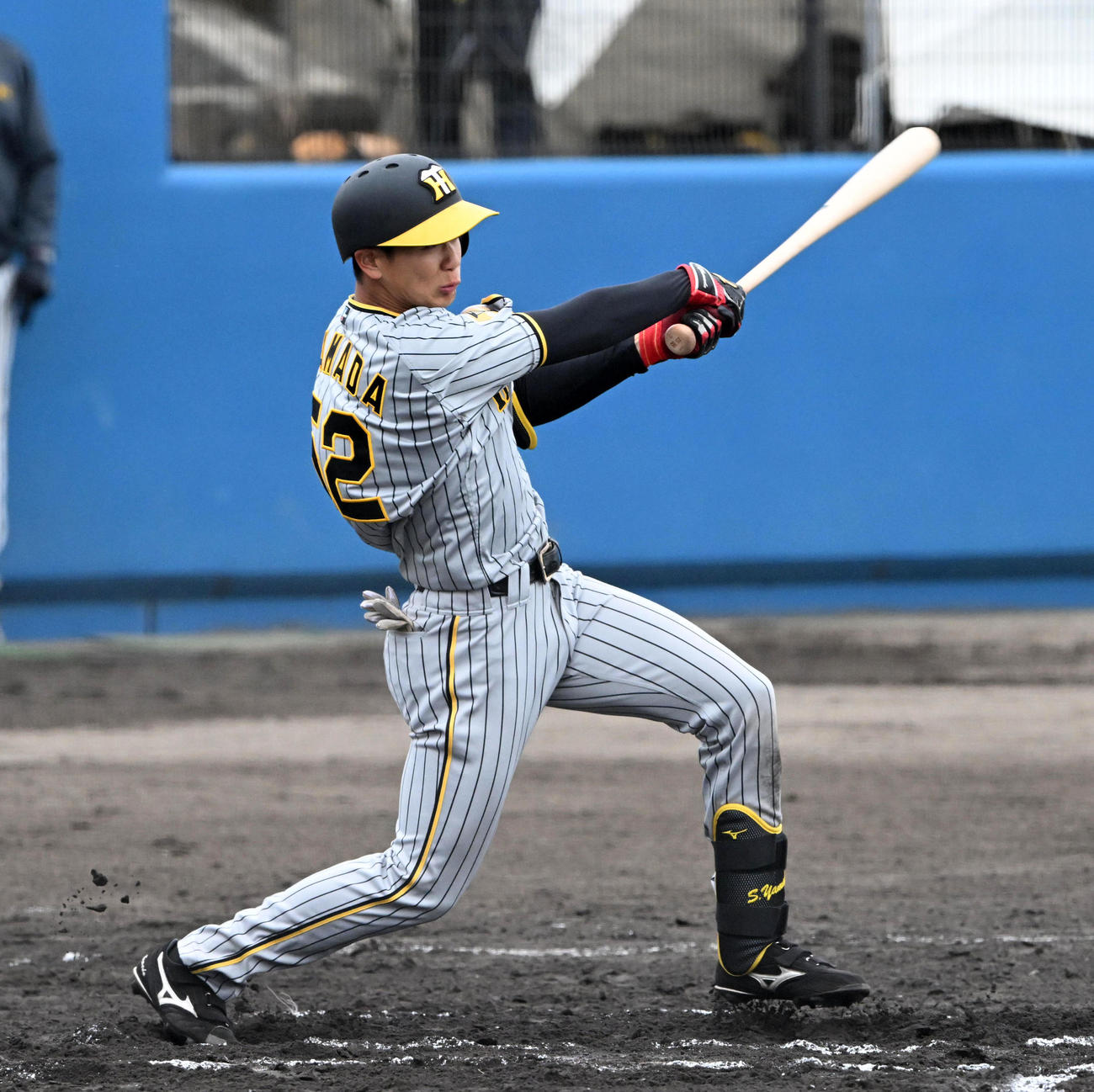 ハンファ対阪神　6回、山田は中前適時打を放つ（撮影・前岡正明）