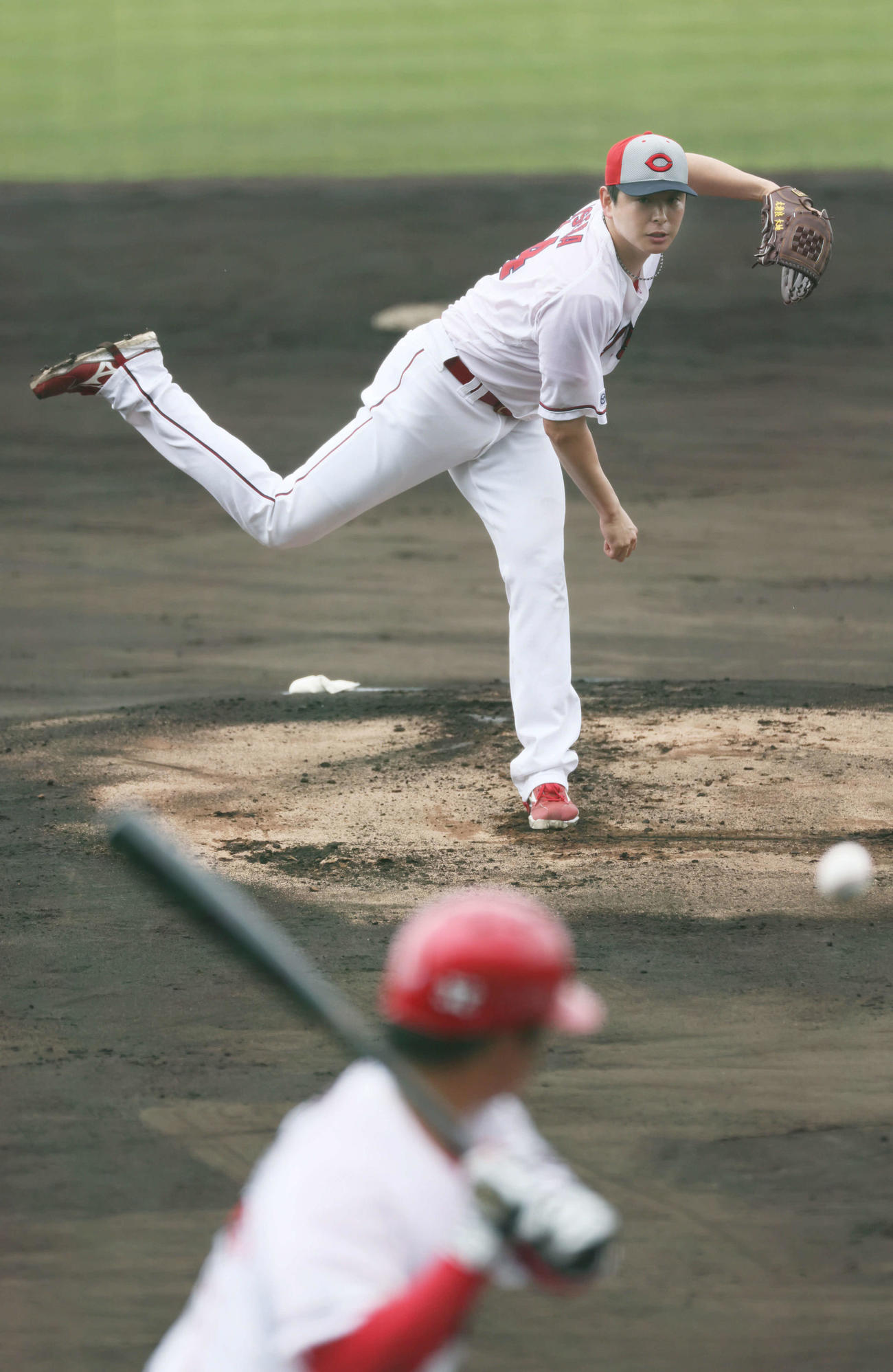 シート打撃に登板した広島大瀬良（撮影・加藤孝規）