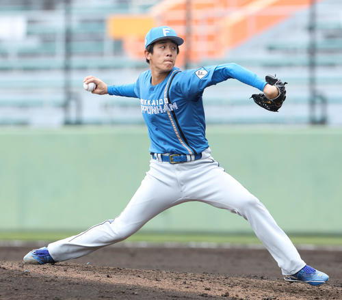 巨人対日本ハム 日本ハム3番手の北山(撮影・佐藤翔太)