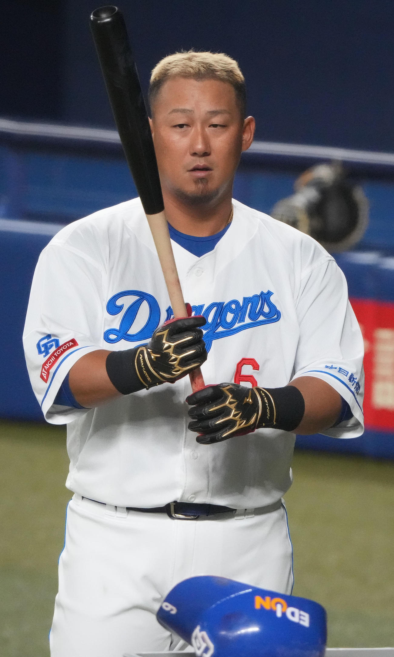 打撃練習をする中田（撮影・森本幸一）