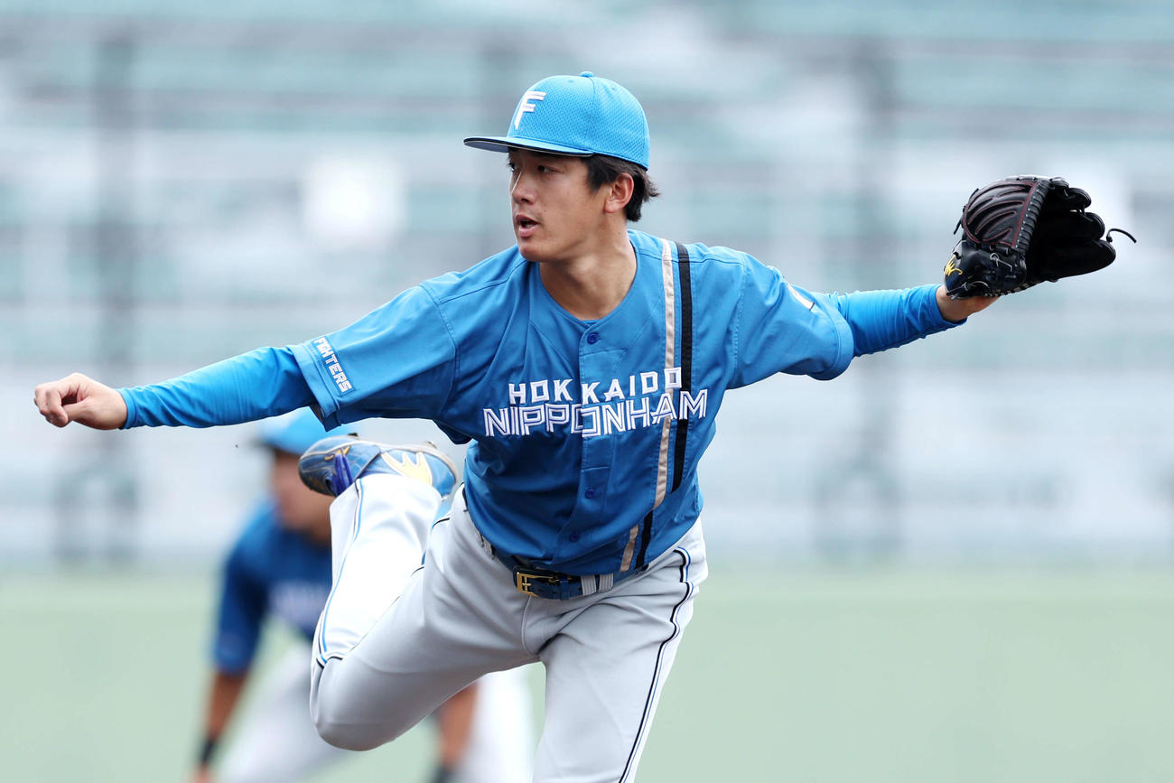 巨人対日本ハム　7回裏、力投する日本ハム北山（撮影・河田真司）