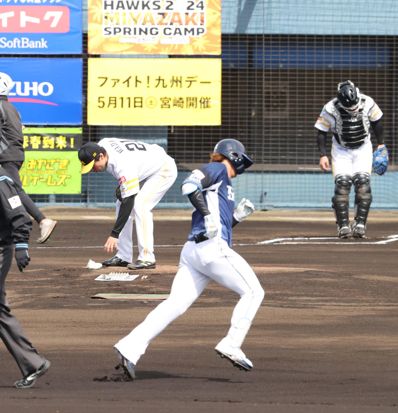 ソフトバンク対西武　1回表西武無死、西川に右越え先制本塁打を浴びた和田（撮影・梅根麻紀）