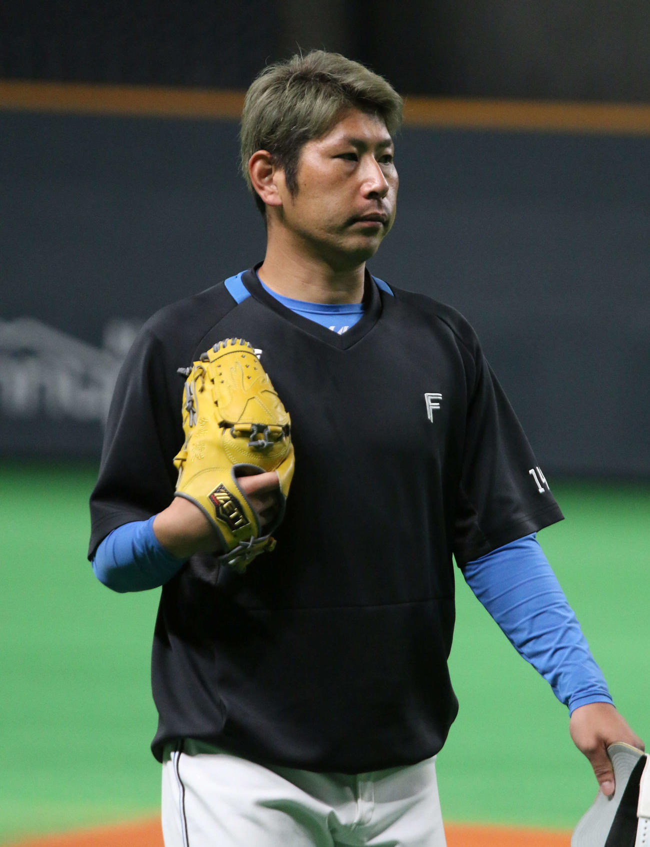 先発する2日の阪神とのオープン戦が開催される札幌ドームで練習した日本ハム加藤貴（撮影・木下大輔）