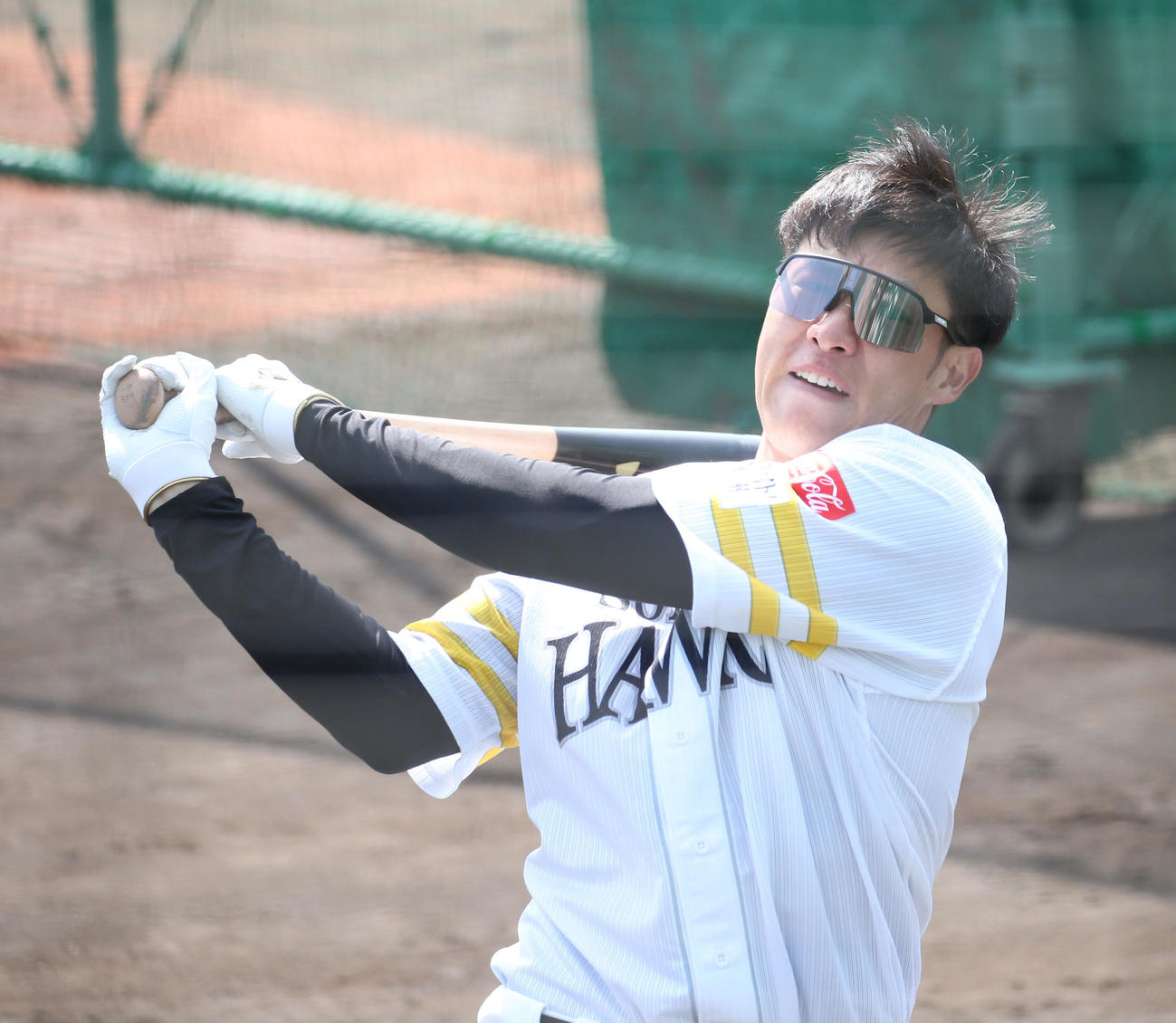 打撃練習を行うソフトバンク柳田（撮影・冨田成美）