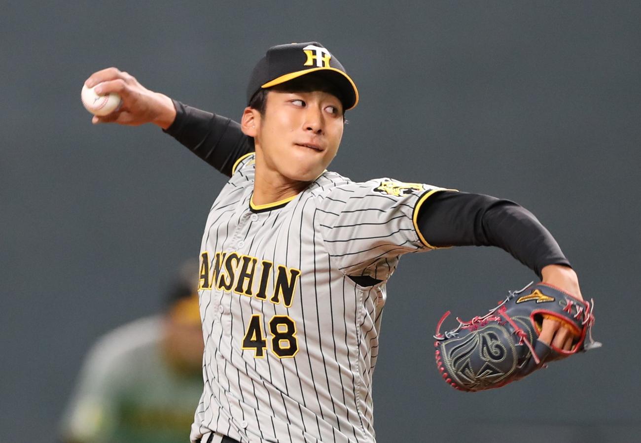 日本ハム対阪神　6回に登板の茨木（撮影・黒川智章）