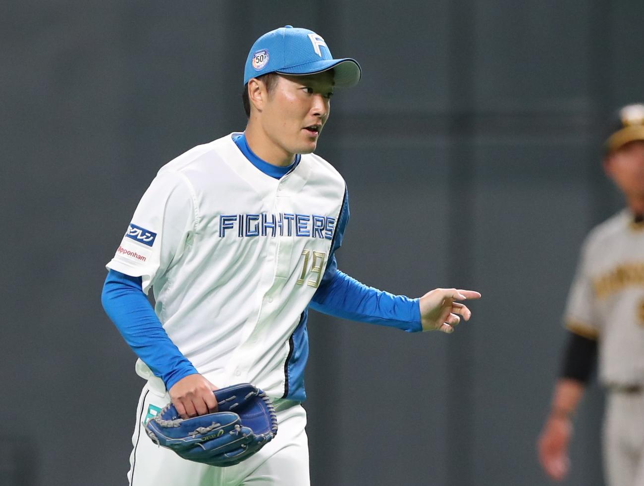 日本ハム対阪神　5回に登板の玉井は打者を3人で抑える（撮影・黒川智章）