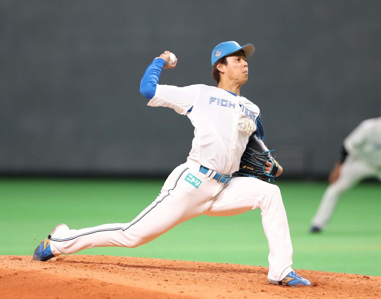 日本ハム対阪神　9回に登板の杉浦（撮影・黒川智章）