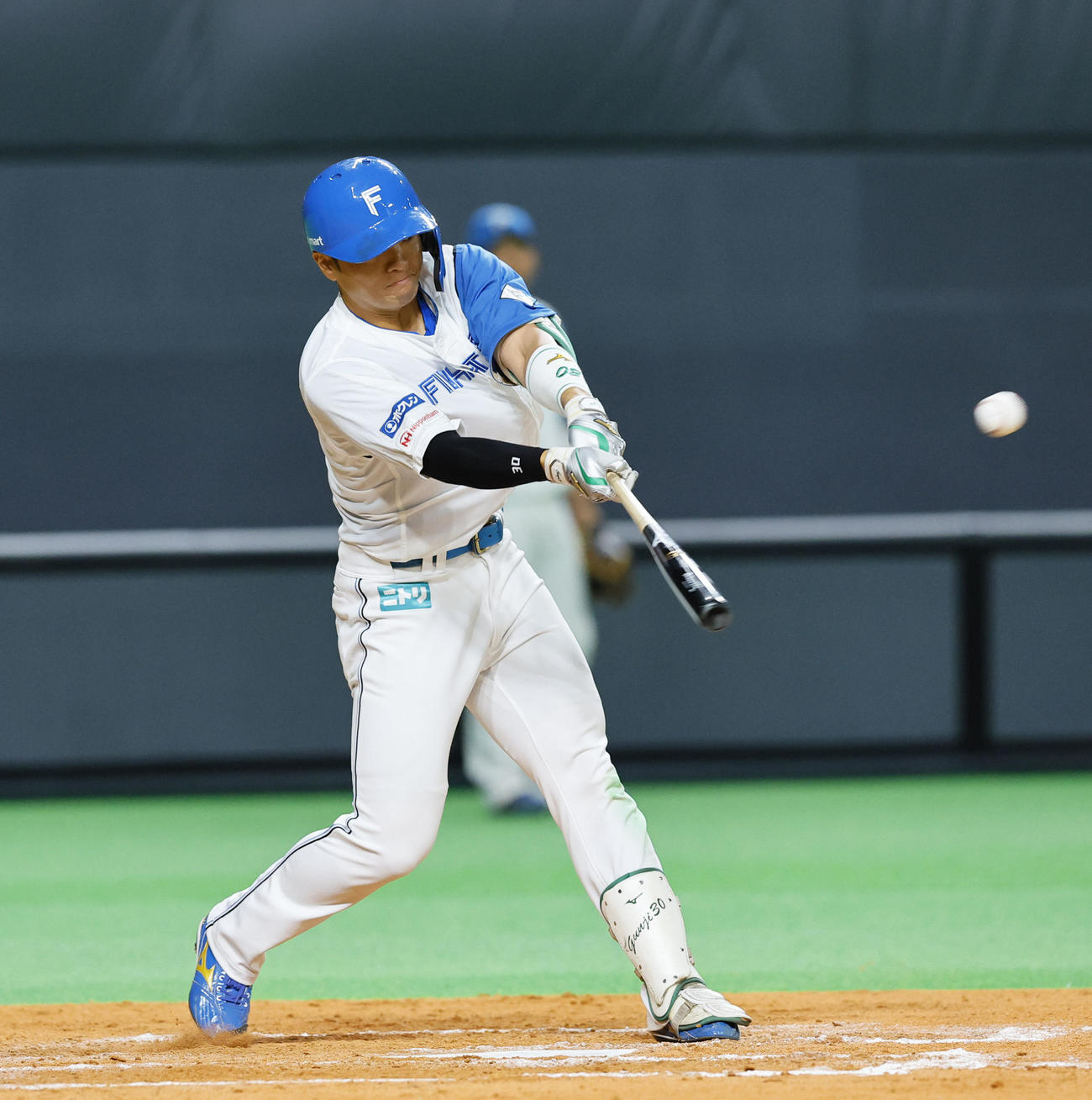 日本ハム対阪神　7回裏日本ハム2死二、三塁、郡司は右前に逆転の2点適時打を放つ（撮影・藤尾明華）