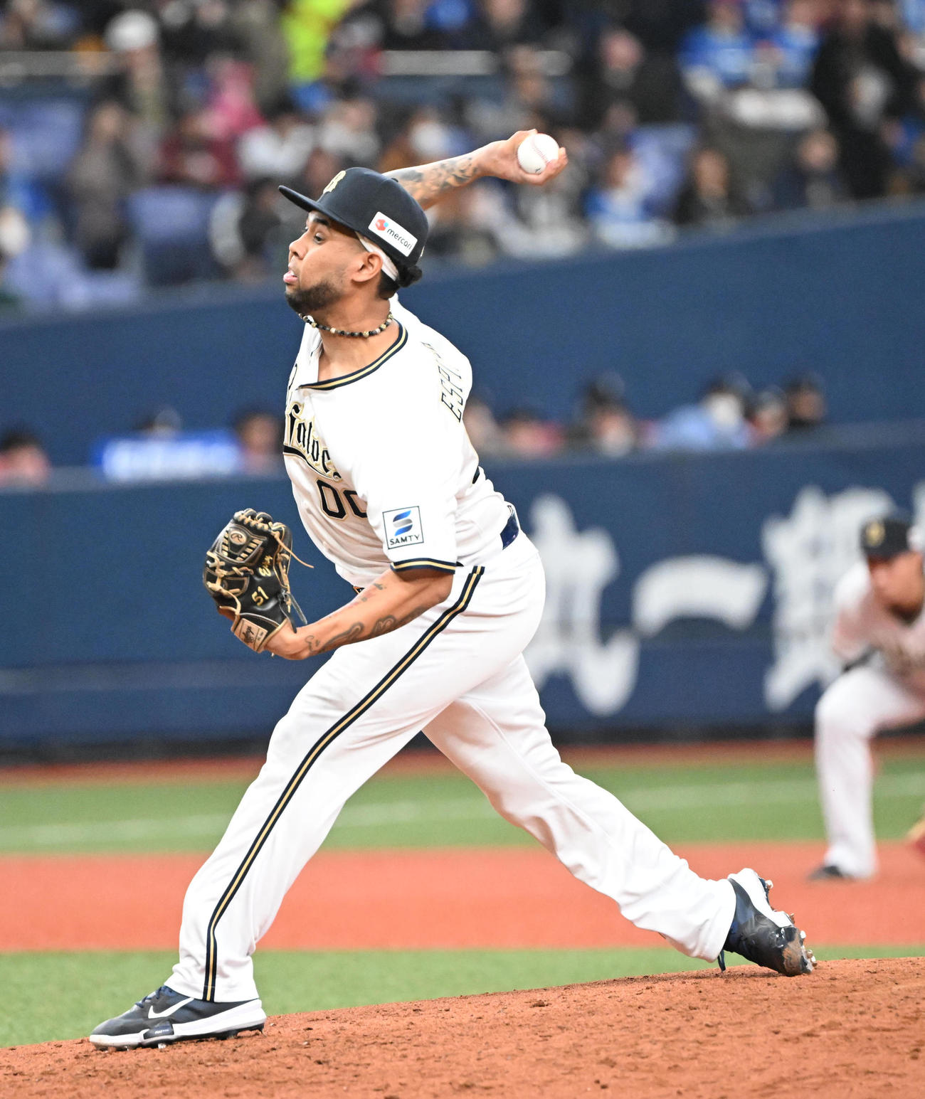 オリックス対DeNA 4回、オリックス2番手で登板するエスピノーザ（撮影・和賀正仁）
