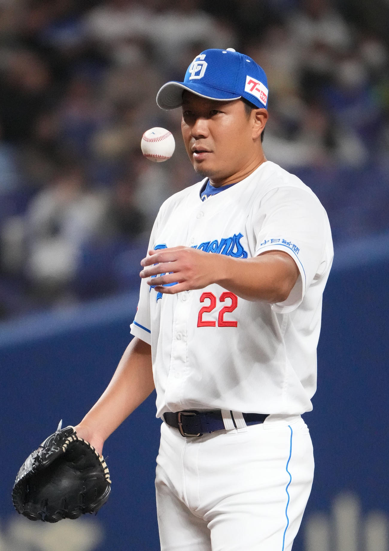 中日対ヤクルト　6回表、中日2番手で登板する大野（撮影・森本幸一）