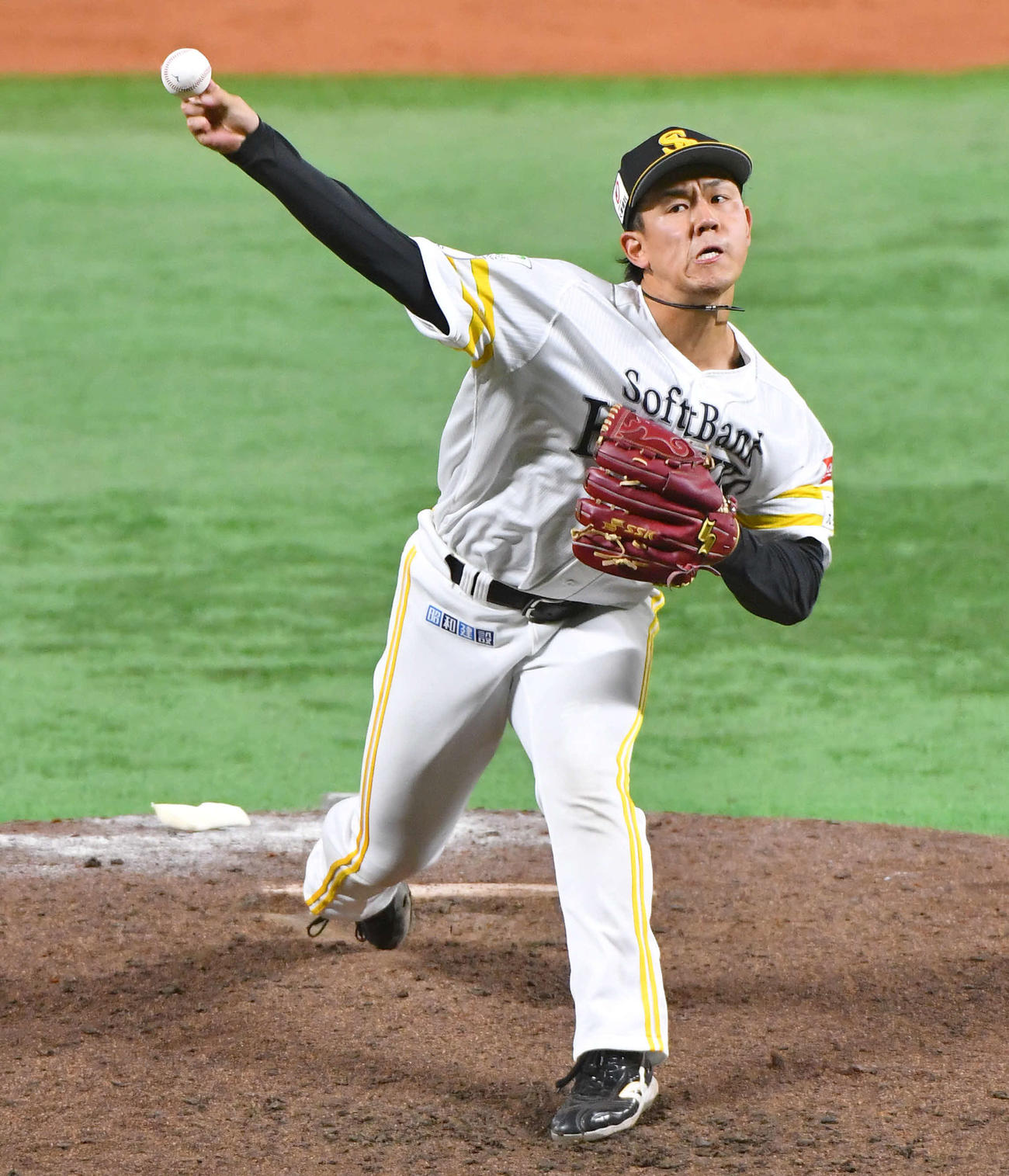 ソフトバンク対韓国・斗山　9回表から登板した、ソフトバンク7番手の岩井（撮影・岩下翔太）